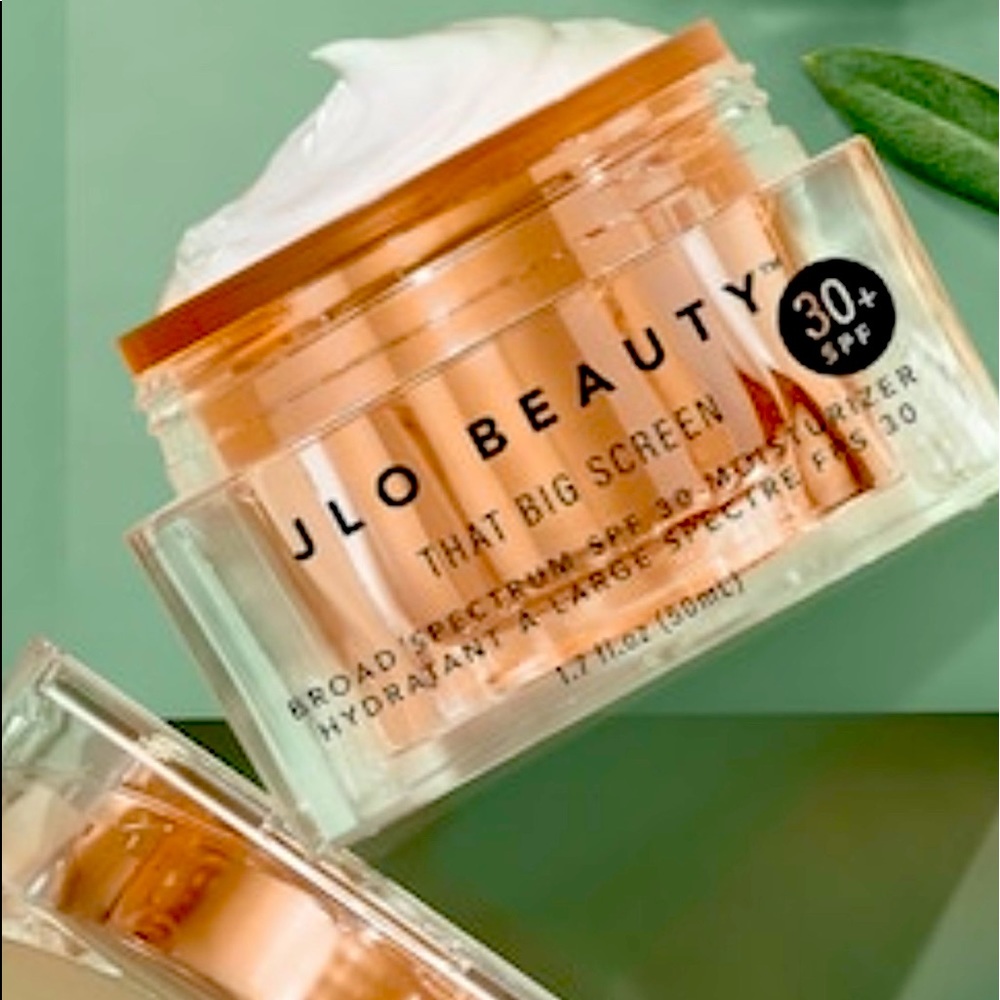 J LO BEAUTY ~ That Big Screen ~ Broad Spectrum SPF 30 Moisturizer